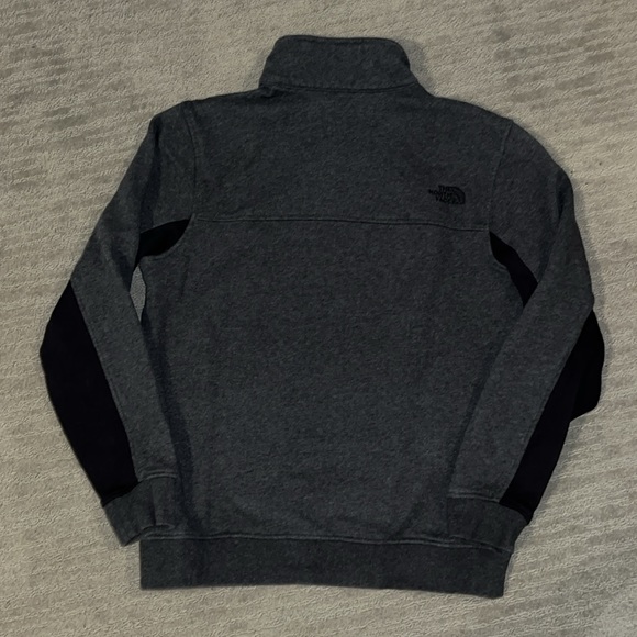 Men’s North Face Sweatshirt Quarter Button Dark Gray - Picture 4 of 5